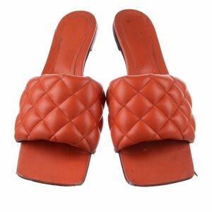 Bottega Veneta Leather Quilted Slide Sandals - Orange